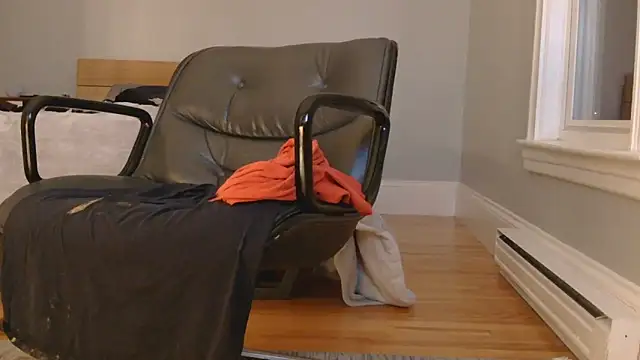 hungbottom603 online show from 12.15.25