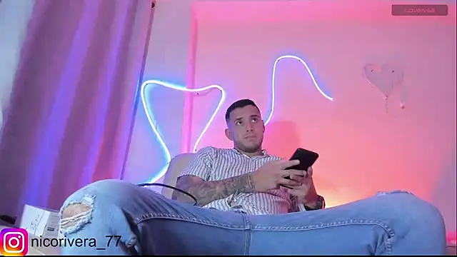 Snapshot of nico_rivera chatting on 01.07.26 nico rivera online show from 01.07.26