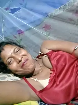 Snapshot of Savita992 chatting on 06.13.26 Savita992 online show from 06.13.26