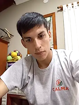 Snapshot of frankitocam4 chatting on 12.05.25 frankitocam4 online show from 12.05.25