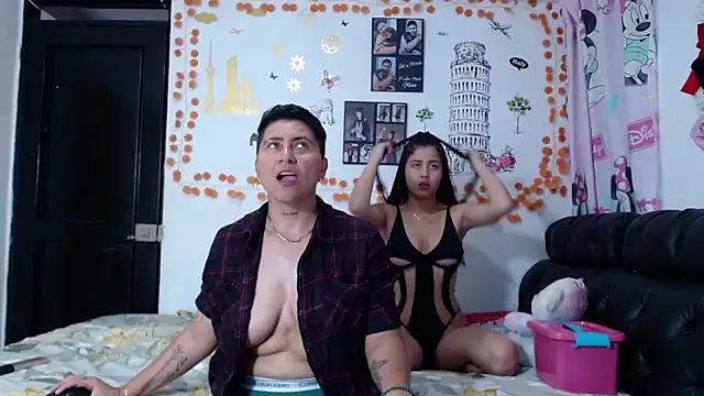 Snapshot of JaneAndAmy chatting on 09.15.25 JaneAndAmy online show from 09.15.25