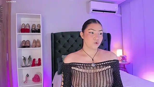 naughty fun room online show from 04.14.26