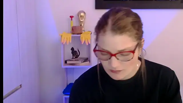 Snapshot of Camila-ventura chatting on 06.19.26 Camila-ventura online show from 06.19.26