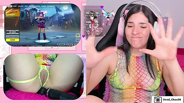 Snapshot of demi_chan chatting on 09.09.25 demi chan online show from 09.09.25
