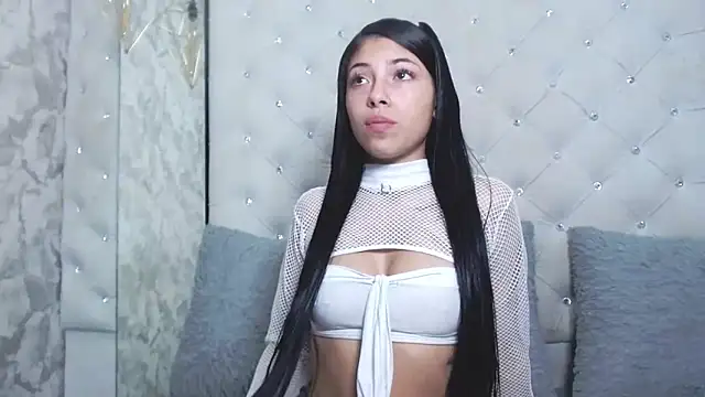 NataliePetite3x online show from 11.13.25