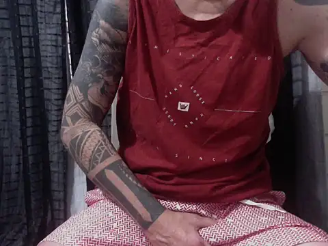 Snapshot of AnimistEquity chatting on 09.08.25 AnimistEquity online show from 09.08.25