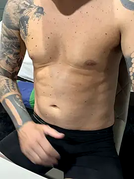 Snapshot of AnimistEquity chatting on 09.30.25 AnimistEquity online show from 09.30.25