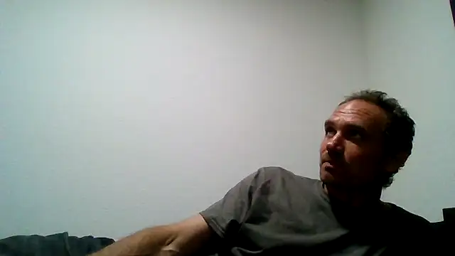 Snapshot of Ifnofitputspit chatting on 10.21.25 Ifnofitputspit online show from 10.21.25
