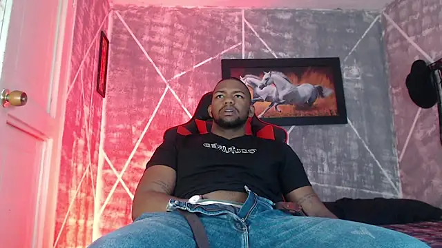 Snapshot of big_blackmen19 chatting on 10.29.25 big blackmen19 online show from 10.29.25