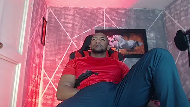 Snapshot of big_blackmen19 chatting on 10.31.25 big blackmen19 online show from 10.31.25