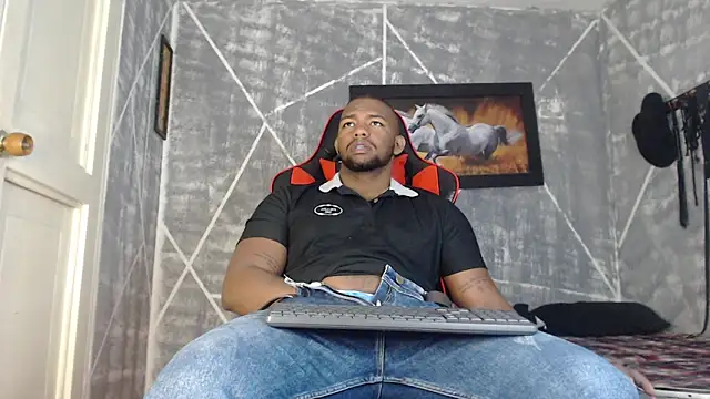 Snapshot of big_blackmen19 chatting on 11.04.25 big blackmen19 online show from 11.04.25