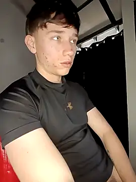 Snapshot of Logan_sixxer chatting on 09.14.25 Logan sixxer online show from 09.14.25