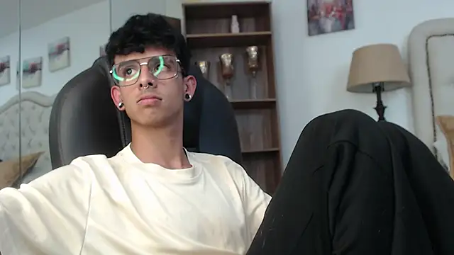 Ibratxandy online show from 04.18.26