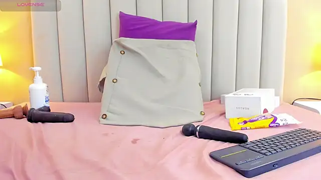 Rachel Donnelly online show from 03.15.26