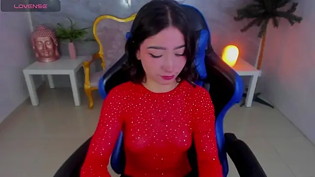 venuss09 s online show from 11.12.25