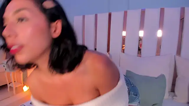 selene phmoon online show from 10.05.25