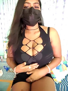 Snapshot of Ishu_Lovee chatting on 04.25.26 Ishu Lovee online show from 04.25.26