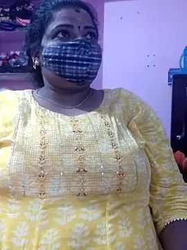 lathikaqueentamil online show from 10.30.25