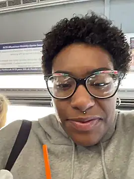 Tu GataLinda online show from 10.25.25