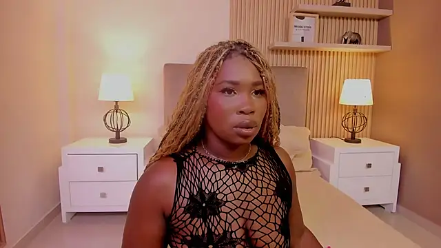 SerenaWinslow online show from 04.10.26