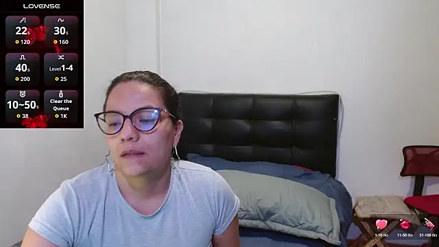 Snapshot of Megan_Milf__ chatting on 03.03.26 Megan Milf online show from 03.03.26