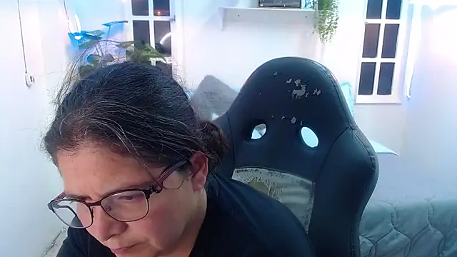 Linda banks  online show from 09.17.25