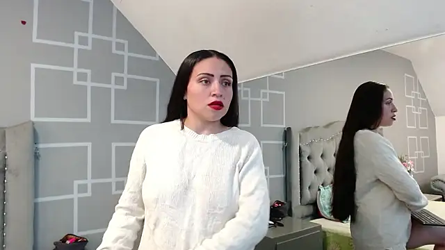 AliceBlackx online show from 10.28.25