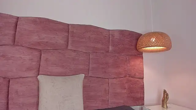 dani velvet online show from 03.17.26