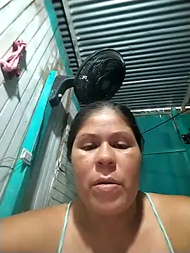 hotmom33 online show from 12.04.25