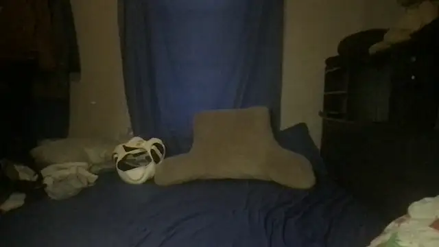 Snapshot of 1mistaGoodWood chatting on 04.03.26 1mistaGoodWood online show from 04.03.26