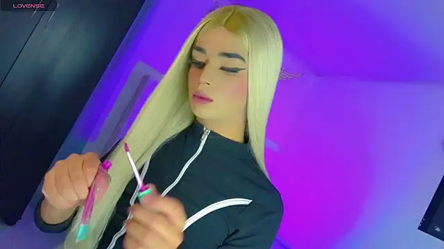 HANNAH BACKERS online show from 10.05.25