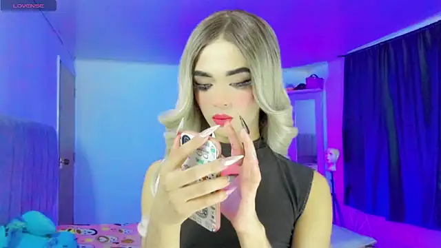 HANNAH BACKERS online show from 12.21.25