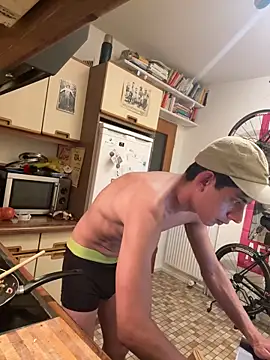 Snapshot of jim_dj chatting on 09.17.25 jim dj online show from 09.17.25