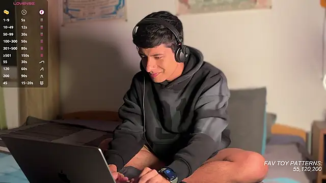 Snapshot of jim_dj chatting on 07.19.26 jim dj online show from 07.19.26
