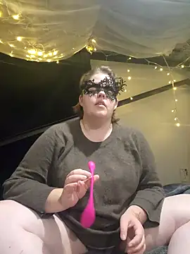 VeiledMuse online show from 11.23.25