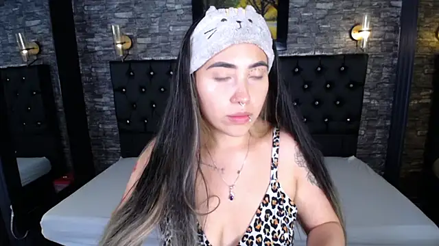  ManuVeelez online show from 10.29.25