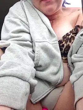 lablonde2025 online show from 04.28.26