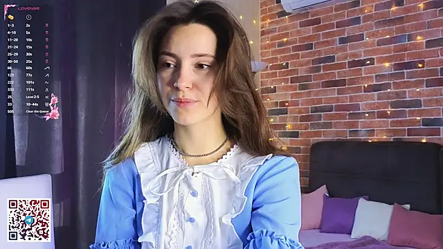 JasminDoroti online show from 10.13.25