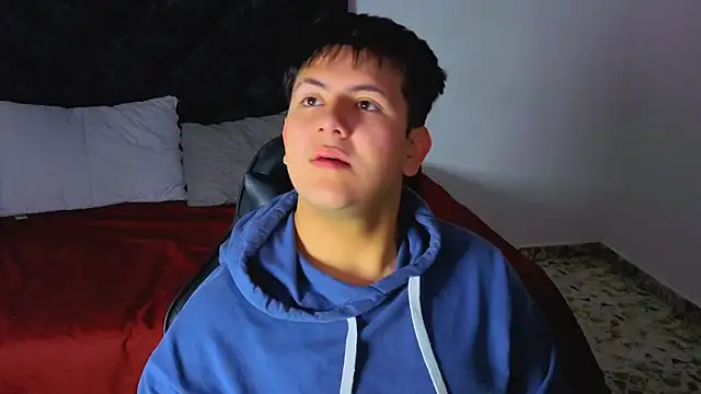 Snapshot of Ryan_Doretti chatting on 10.26.25 Ryan Doretti online show from 10.26.25