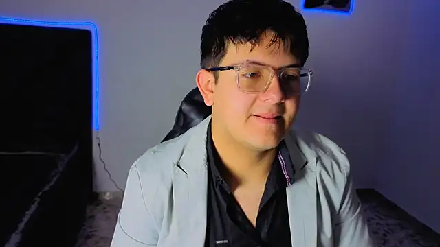 Snapshot of Ryan_Doretti chatting on 11.09.25 Ryan Doretti online show from 11.09.25