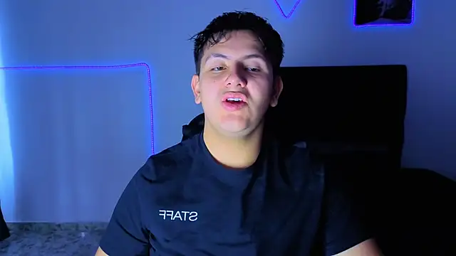 Snapshot of Ryan_Doretti chatting on 11.25.25 Ryan Doretti online show from 11.25.25