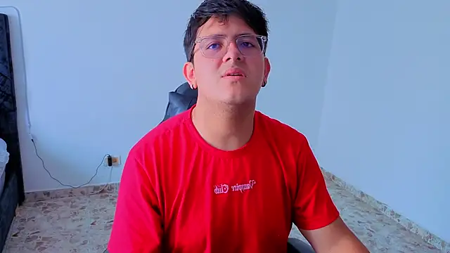 Snapshot of Ryan_Doretti chatting on 12.15.25 Ryan Doretti online show from 12.15.25