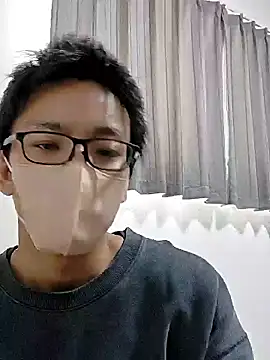 Snapshot of mitsuki0915 chatting on 11.04.25 mitsuki0915 online show from 11.04.25