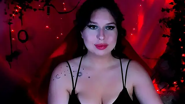 Snapshot of ChloeRicc chatting on 06.16.26 ChloeRicc online show from 06.16.26