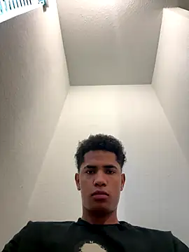 Snapshot of fuego01 chatting on 10.20.25 fuego01 online show from 10.20.25