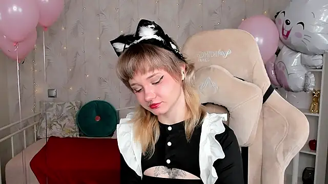 Tori Cutie online show from 04.03.26