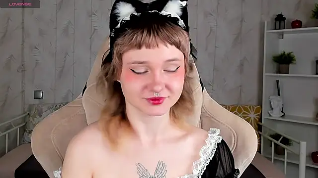 Tori Cutie online show from 04.15.26