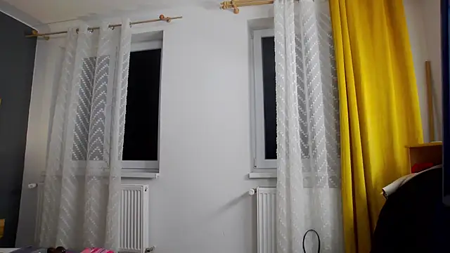 Jessica White  online show from 11.12.25