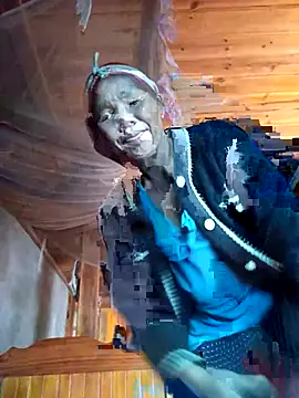 TinTin321 online show from 11.17.25