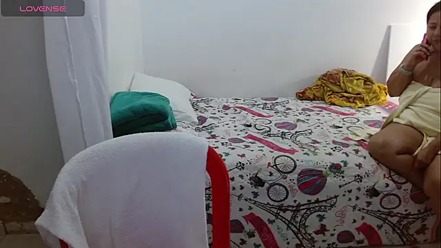 Snapshot of 18and45couple chatting on 04.29.26 18and45couple online show from 04.29.26